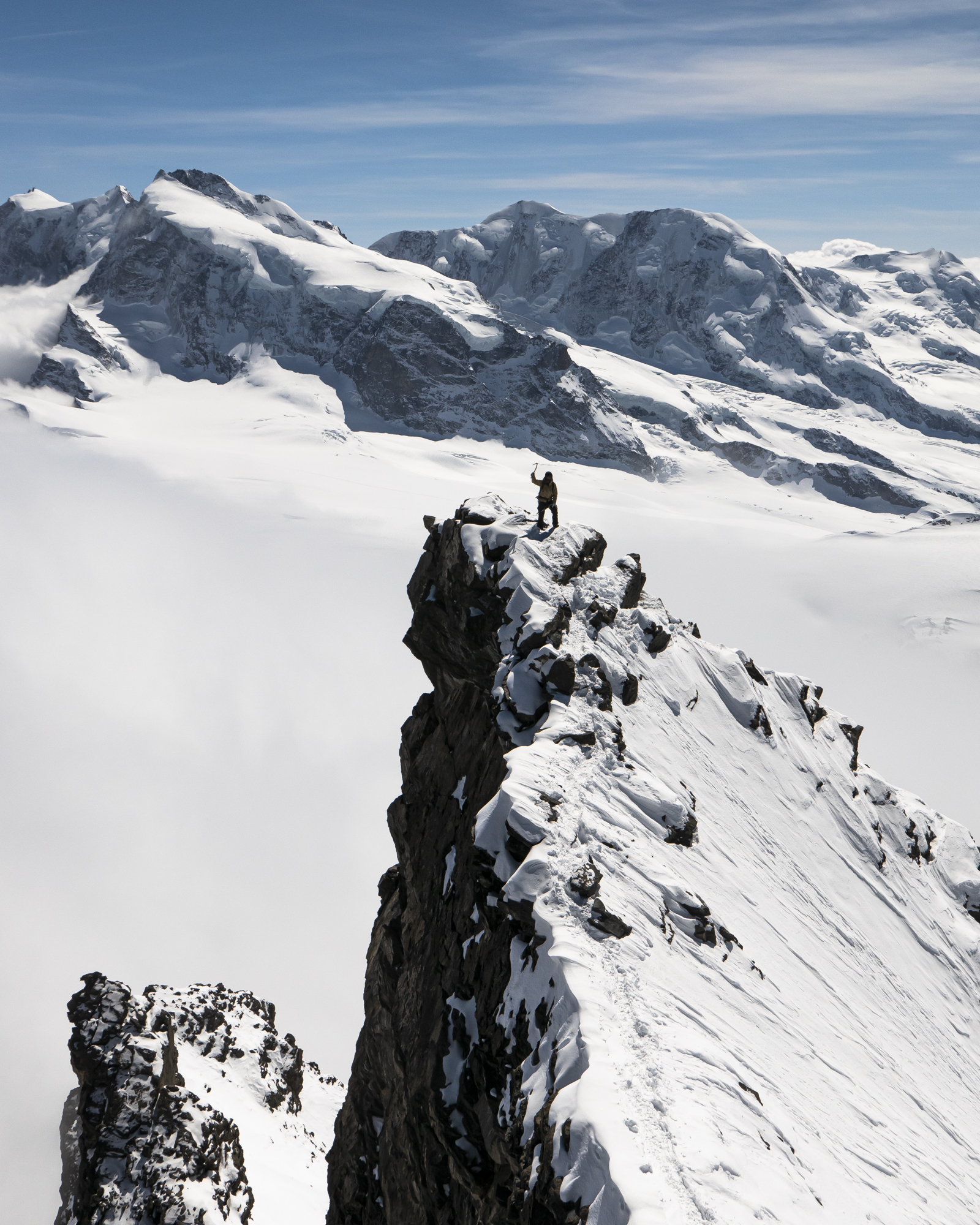 saas-fee-saastal-holidays-in-a-unique-mountain-and-glacier-landscape